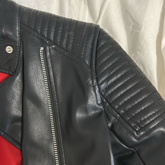 leather jacket - Picture 3 of 5